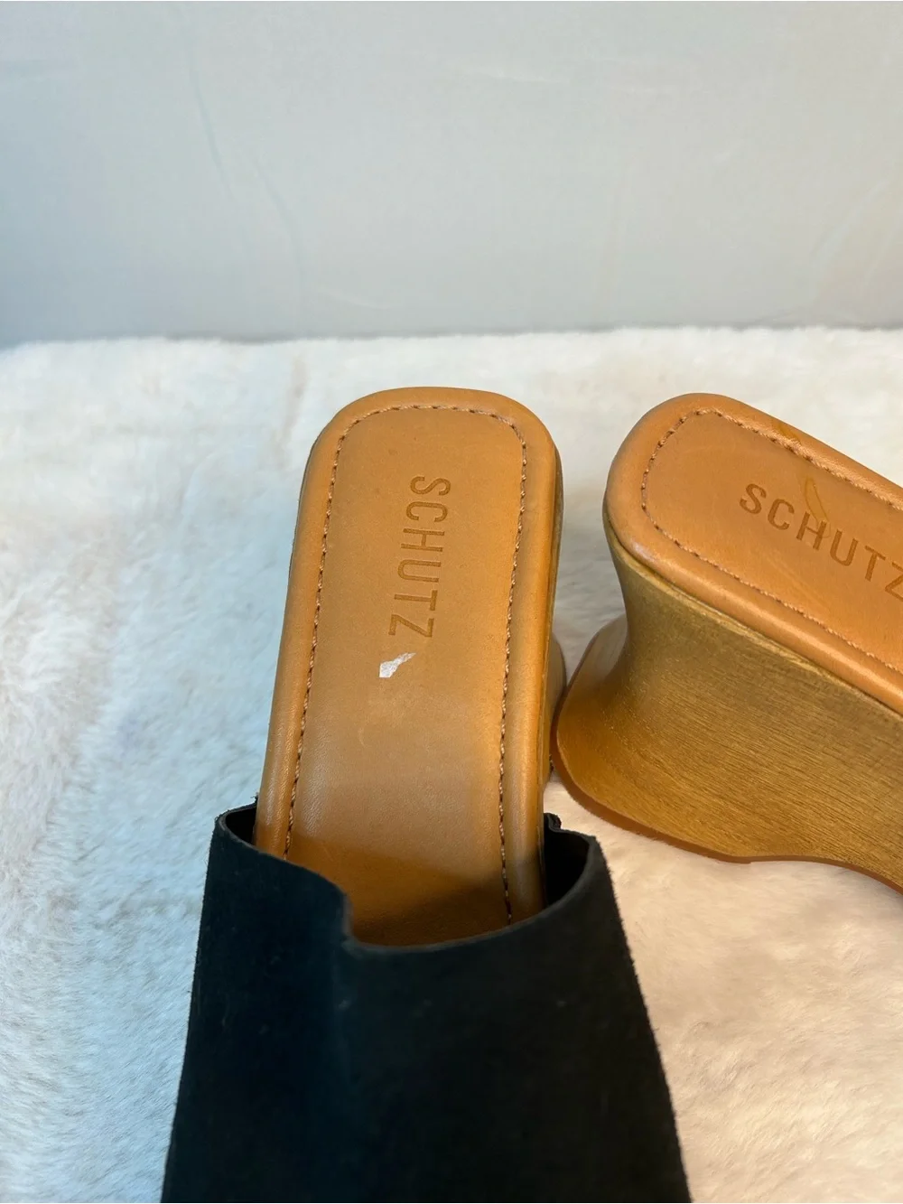 Schutz Lanneh Heeled Clogs Women's 10B Black Suede Loose Nail See Pics Easy Fix